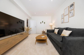 120sqm & 5-room luxury apartment with 2 bathrooms